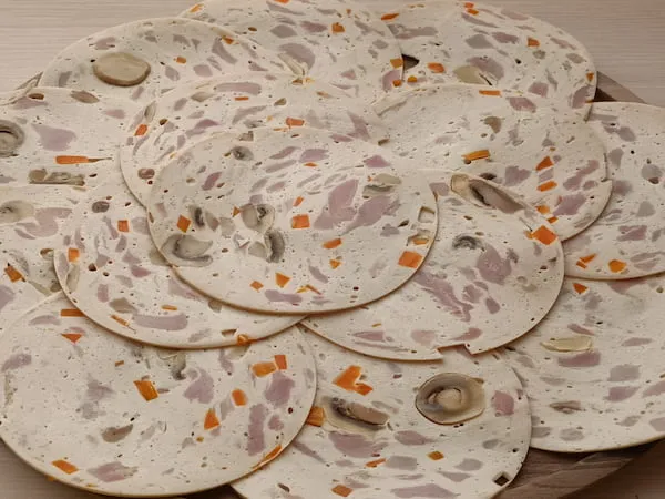 خرید ژامبون مرغ بسته بندی با قیمت استثنایی